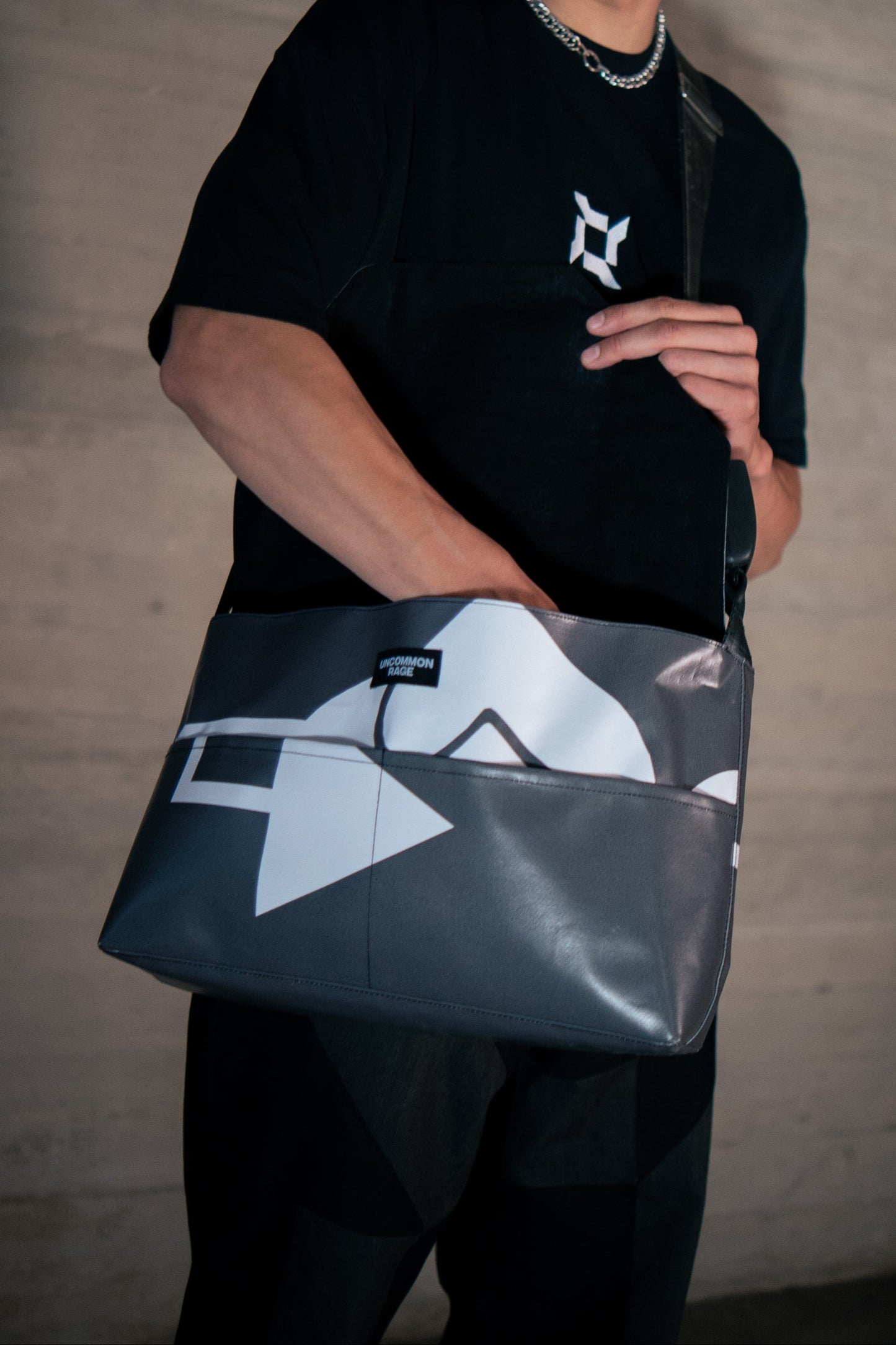 Messenger bag