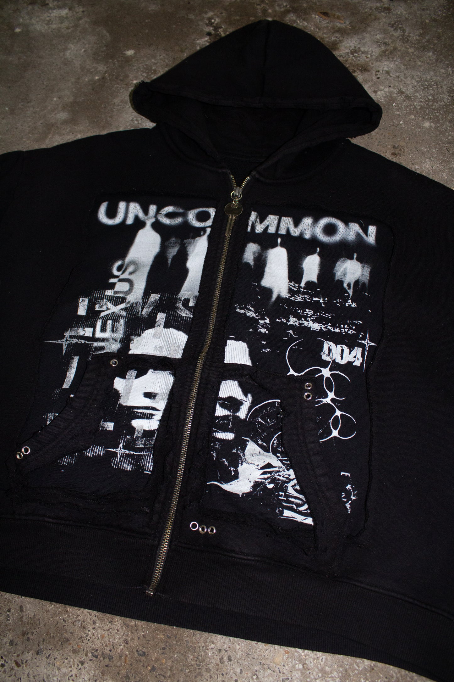 Cut-out hoodie