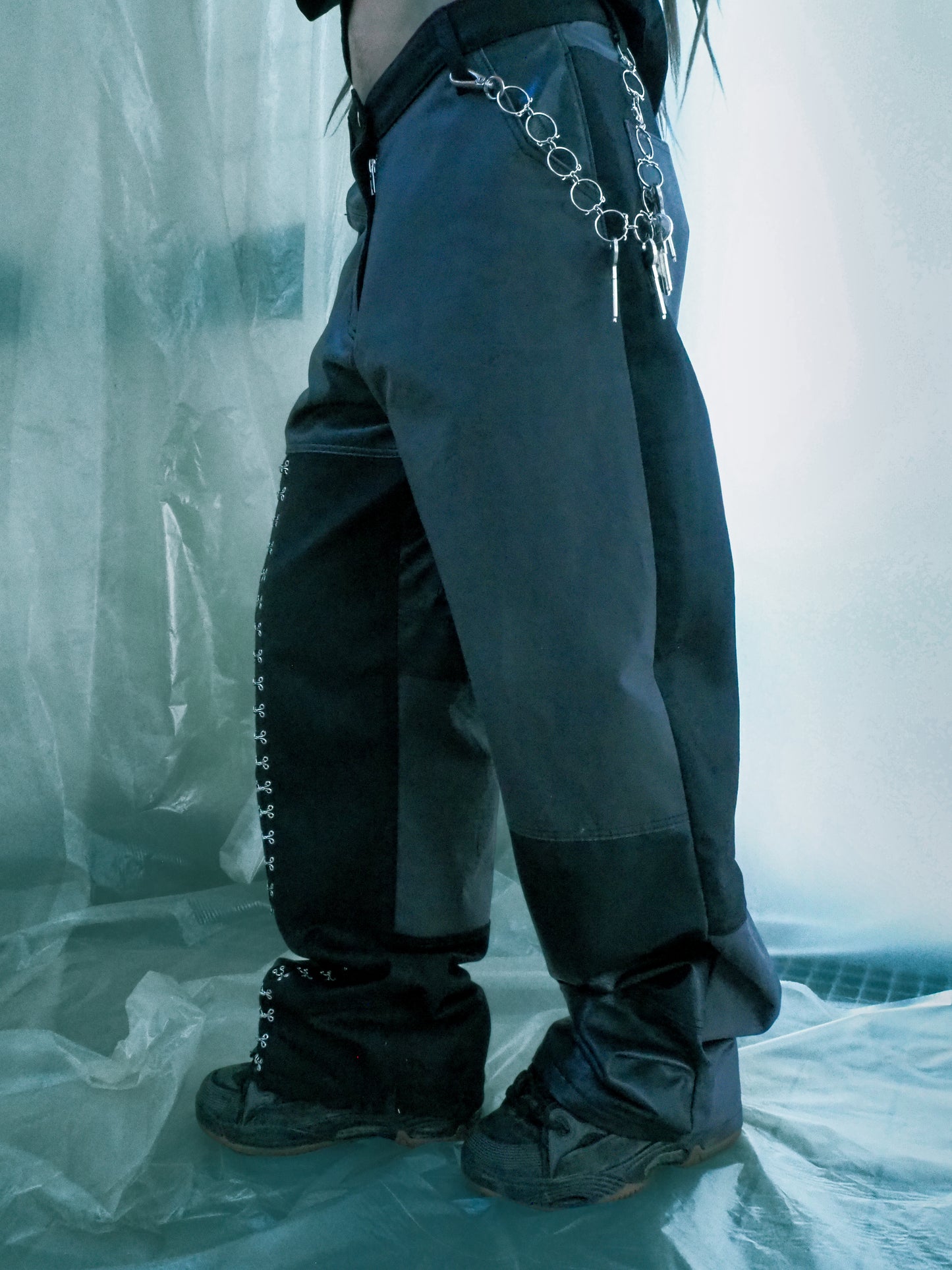 Hook & Eye Jeans